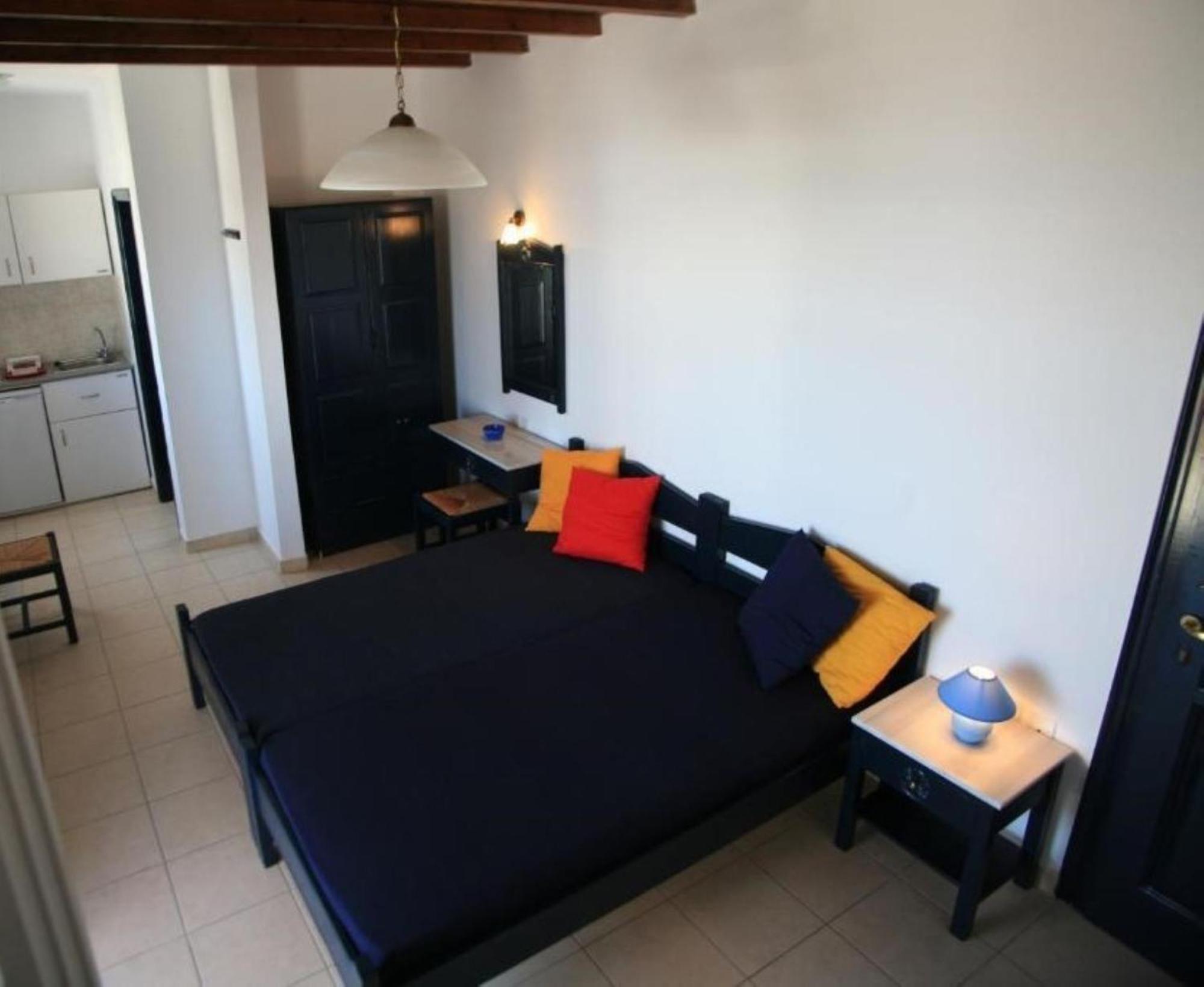 Aparthotel Elisso'S Philoxenia Agios Prokopios  Exterior foto